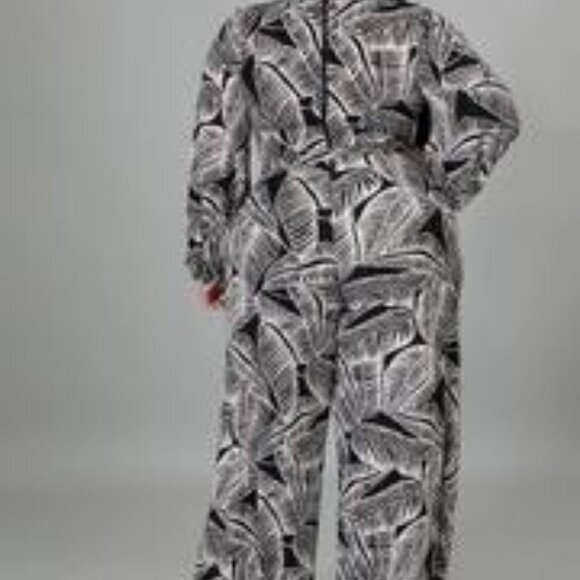Plus size jumpsuit - Picture 5 of 7